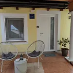 Poolside Apartament