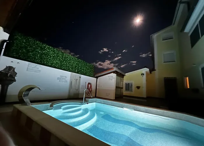Apartman Poolside