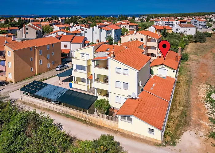 Apartman Poolside